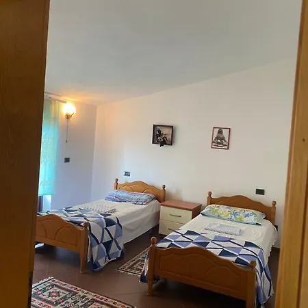 Italia * Durrës